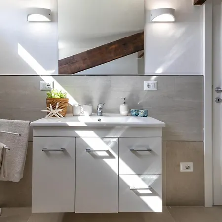 דירה Fignoni - Attico Panoramico Fronte Mare O Matrimoniale Con Bagno Privato אלגהרו